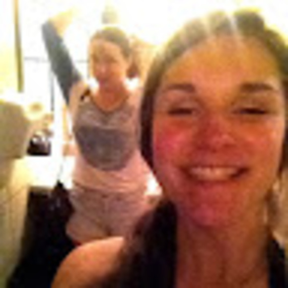 Meet your Posher, Emmy - Picture 1 of 1